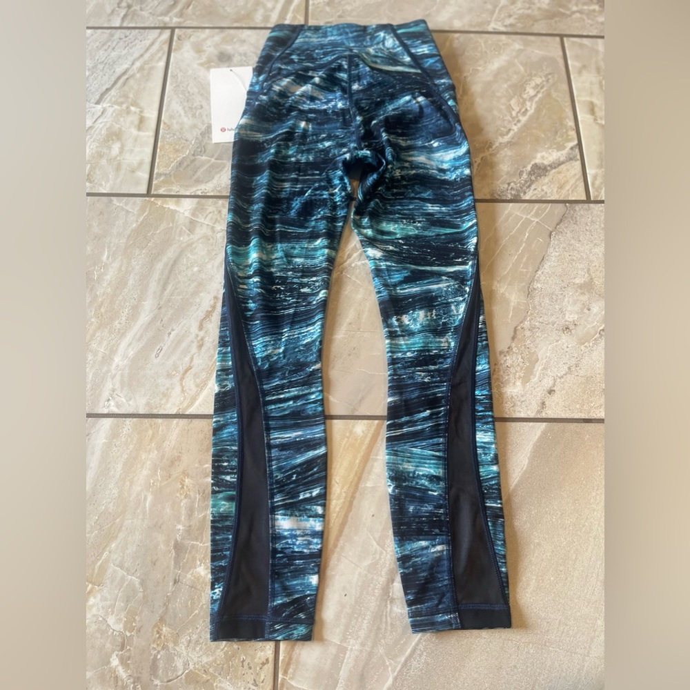 Lululemon Train Times 7/8 leggings 25”